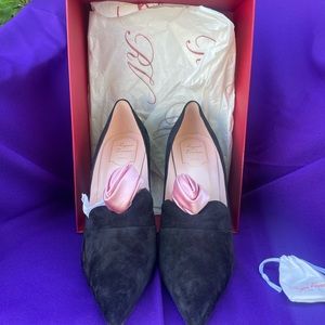 ROGER VIVIER Pre-owned Black Suede Rose N'roll Pointed Toes Pumps Size 10